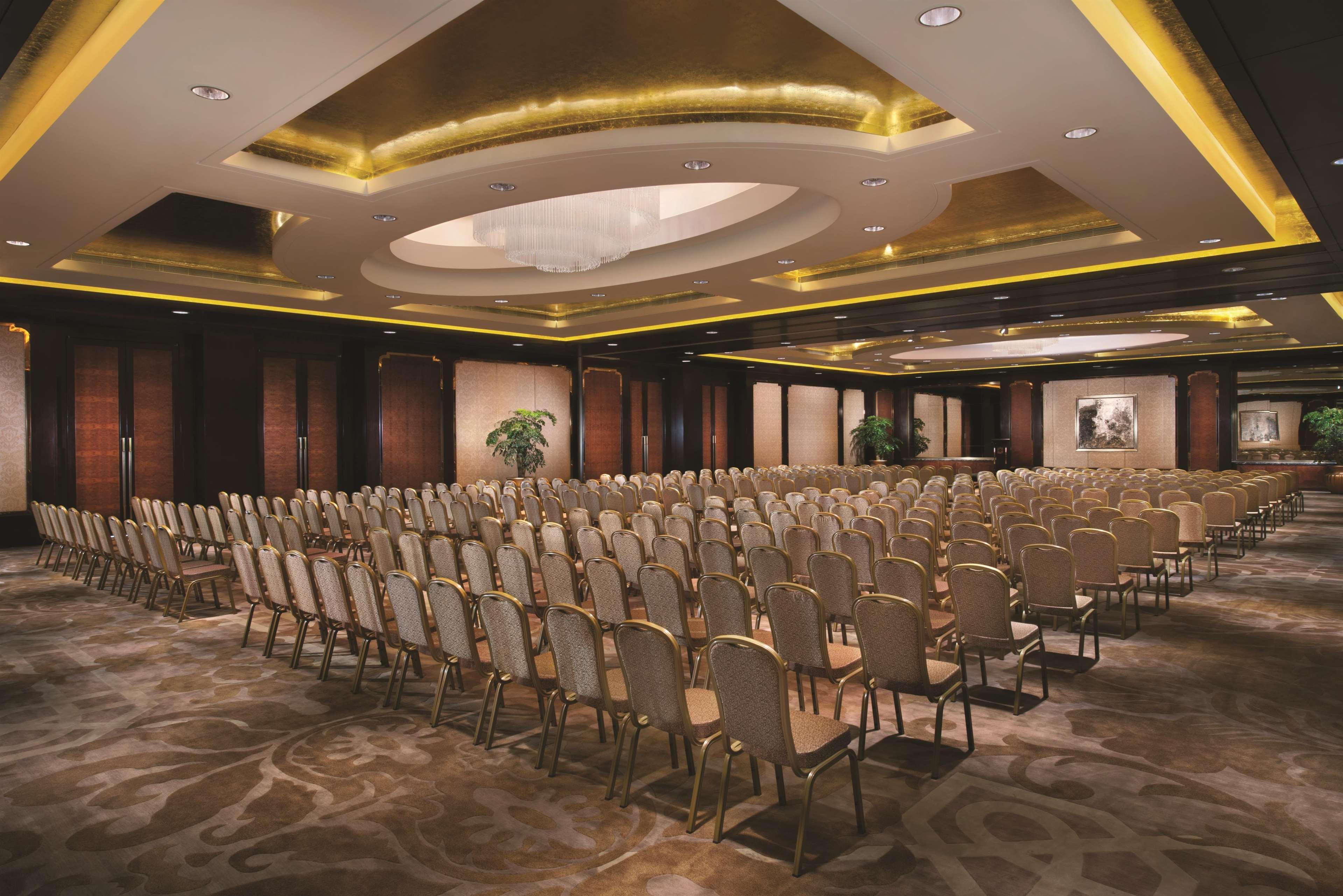 Shangri-La Nanjing Нанкин Экстерьер фото